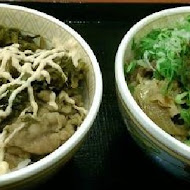 すき家SUKIYA日本平價牛丼