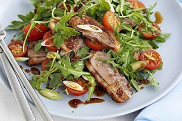 Honey & soy duck salad