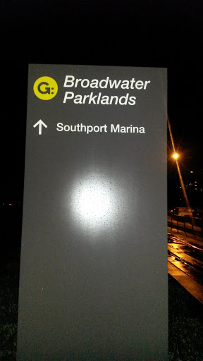 Broadwater Parklands Train Station