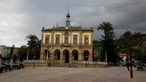 Ayuntamiento De Villaviciosa