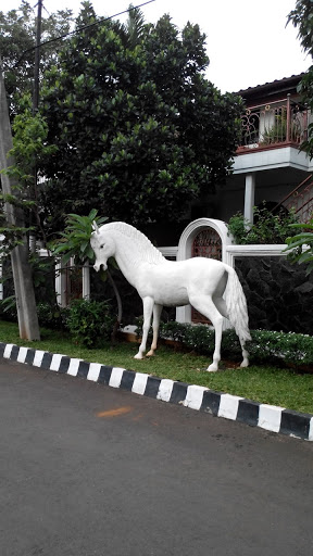 White Horse Statue 2