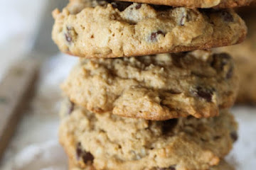 Whole Wheat Peanut Butter Oatmeal Cookies