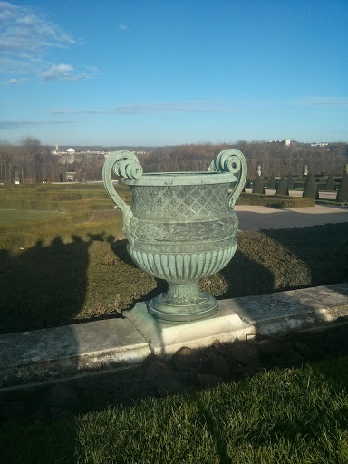 Versailles, Parterre Nord, Vase A Anses En Volute