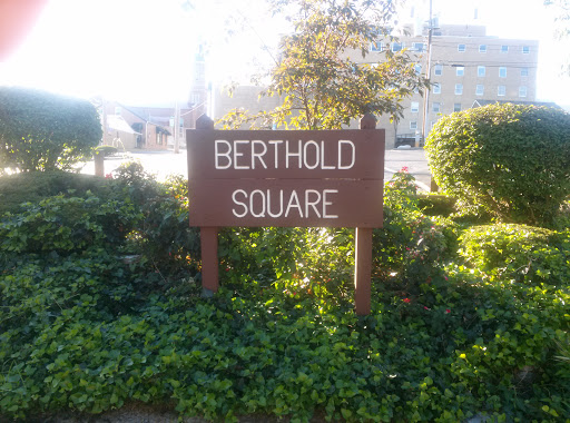 Berthold Square