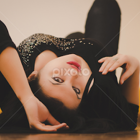 Diana by David Ghisa - People Portraits of Women