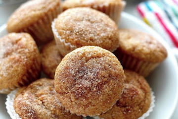 Healthy Cinnamon Sugar Mini Muffins