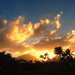 Kailua Bay Sunset by Robert Abbett - Landscapes Sunsets & Sunrises
