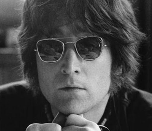 Blanco tabaco franja Vuelven las gafas de John Lennon: el regreso de la leyenda. | Blickers