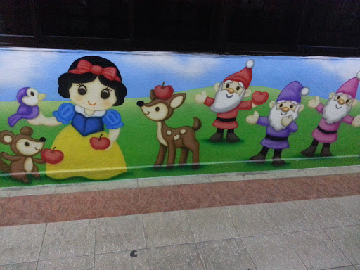 Snow White and Dwarves Mural
