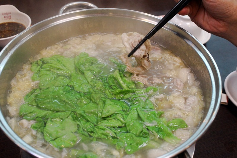 天可汗東北酸菜鍋 - 冬天就是要來這一味