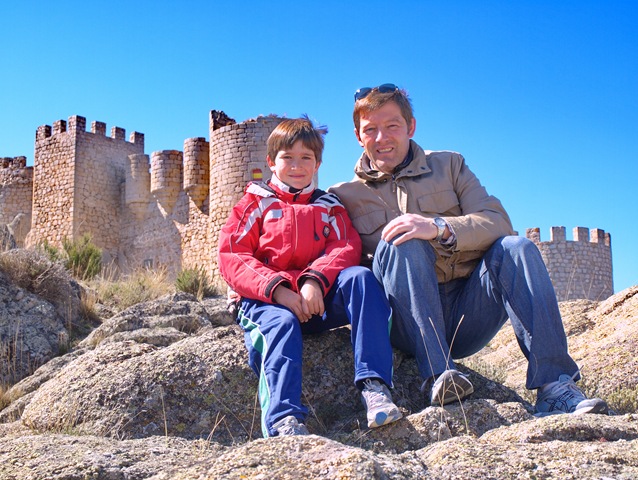 [castillo_manqueospese2003080145.jpg]