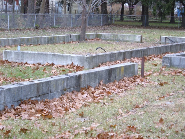 [foundations2[2].jpg]
