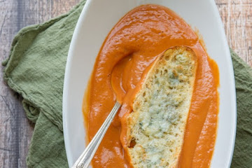 Vitamix Tomato Soup with Gorgonzola Croutons