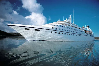 Seabourn Pride at sea.