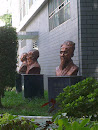 Shuiwei Primary School - Statues