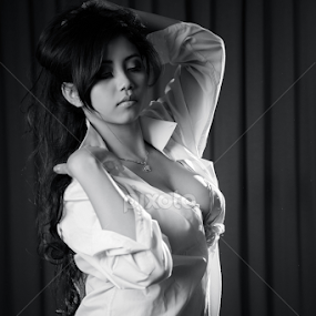Shadow by Andrie Bastian - People Portraits of Women