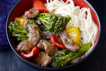 Chilli beef with broccoli & oyster sauce