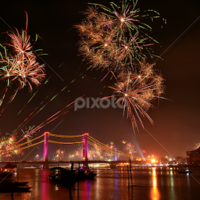 Fireworks 2013-2014 Ampera bridge by Sandi Nopri yanto - Public Holidays New Year’s Eve