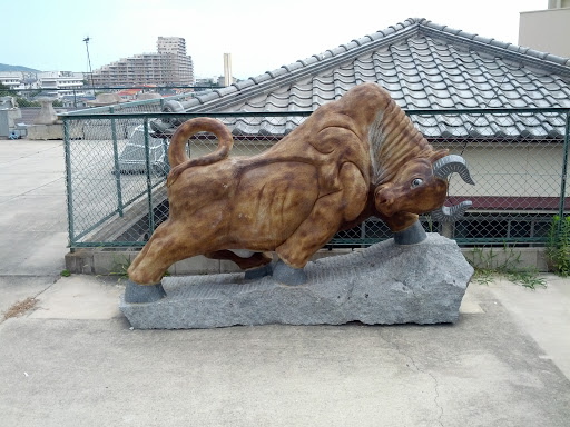 石亀工芸の雄牛