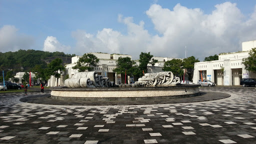 Plaza Amata Roundabout
