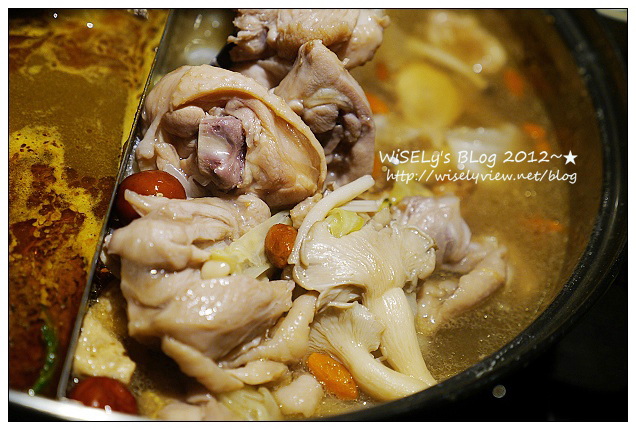 馥臨港式火鍋(景美店)@鄰近景美夜市吃到飽，鍋底湯頭味道偏淡