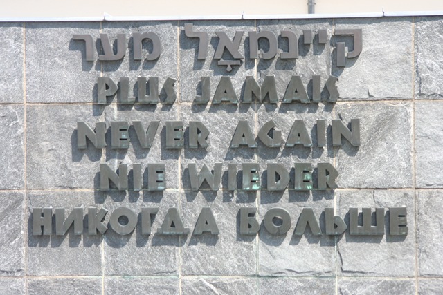 [Dachau1344.jpg]