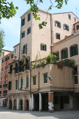 [Venice20424.jpg]