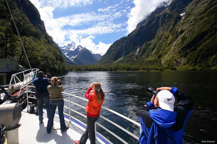 How much natural grandeur can you handle? You’ll find out at Milford Sound, where the scenery comes in just one size: extra large. Peaks rise straight out of the water and fairy tale waterfalls fill the air with mist.  