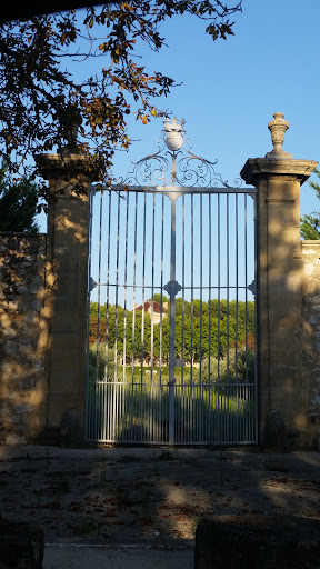 Portail Du Château De Galice