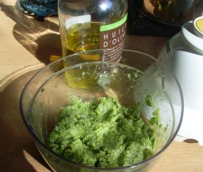 [pesto mixer[4].jpg]