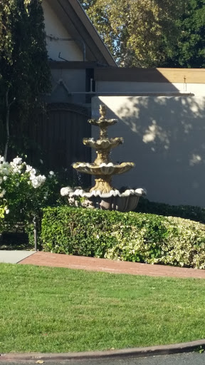 Anaheim Crest Fountain