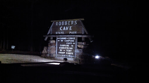 Robbers Cave Entrance
