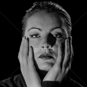 Melissa by Shaun White - Black & White Portraits & People