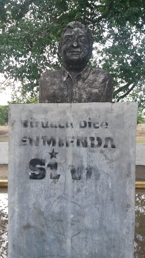 Busto Pedro Gamarra