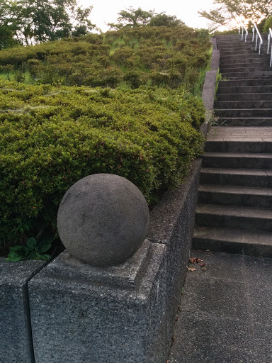 Portal - 稲城中央公園野球場下の球体