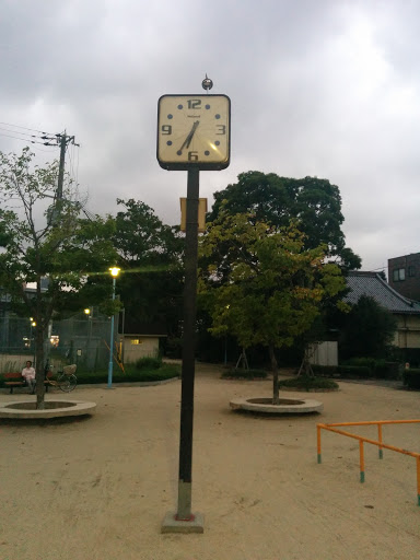 瑞光寺公園の時計台