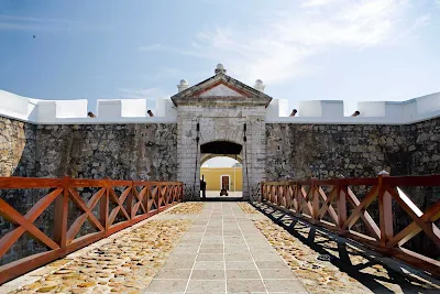 Museo Fuerte de San Diego (Fort of San Diego), a historic military outpost in Acapulco. Older than the United States, the fort's polygon design served as the pattern for the Pentagon.