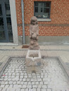 Statue Og Springvand 