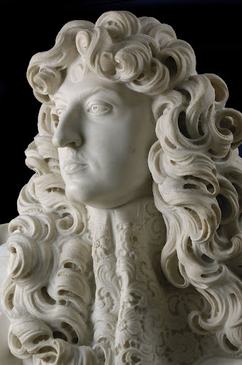 Bust of Louis XIV, king of France and Navarre, detail