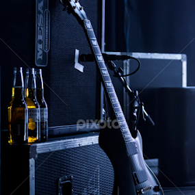 Rock'n'Roll by Björn Olsson - Artistic Objects Musical Instruments