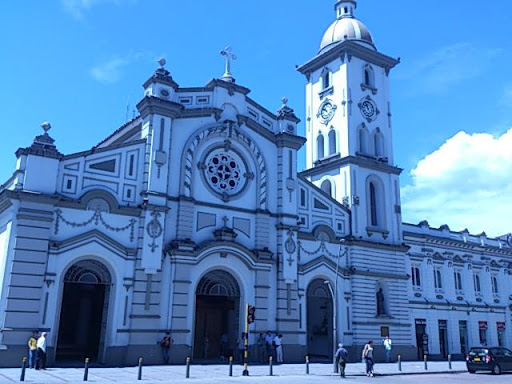 IBAGUE TE ESPERA