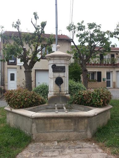 Fontaine de Lay Saint Christophe