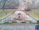 Brunnen am Schloss