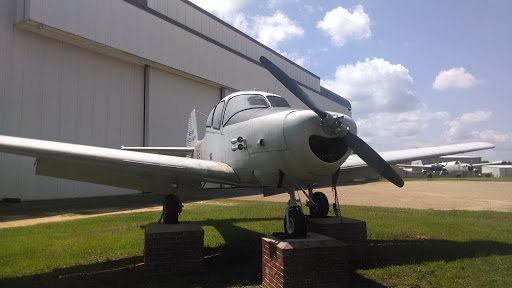L-17B Navion