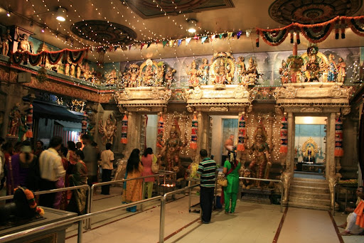 Temple Sri Veerama Kallamman: intérieur