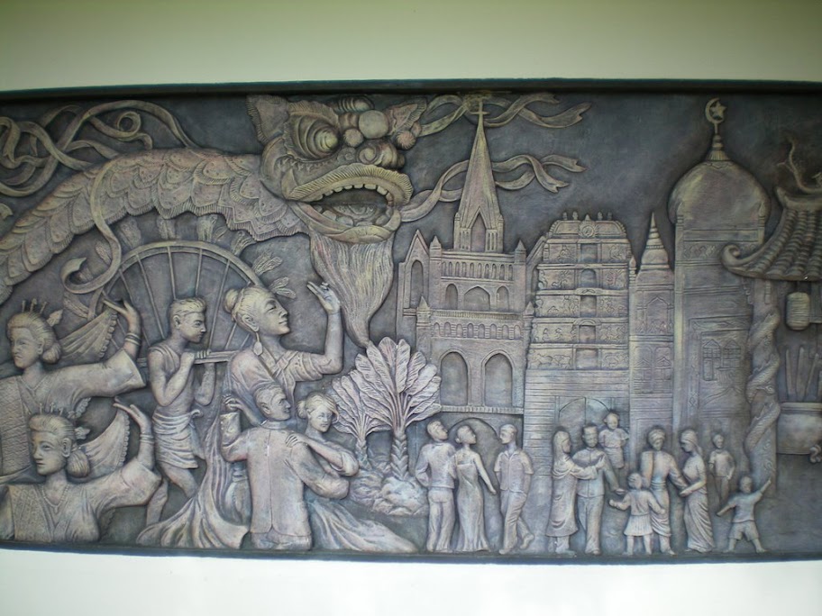 S: société multi-raciale