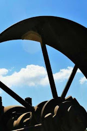 Steam Engine Puzzle poster 3