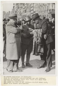 Eerste oorlogsdag bij het Centraal Station