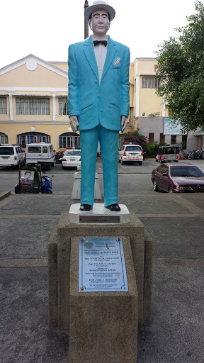 Ex Mayor Jose Mariano Statue