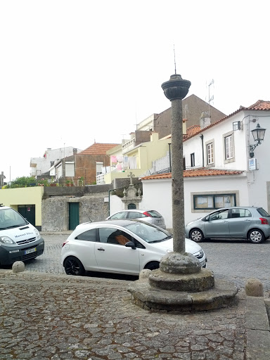 Pelourinho Da Justiça De Azurara